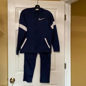Boys Nike Dri-Fit XL Zip up hoodie with pants